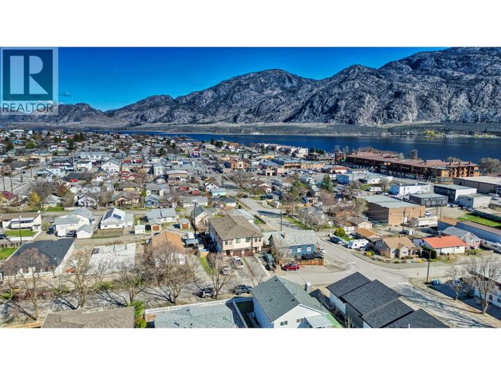 Property Photo: 8504 70th Avenue 102 BC V0H 1V1