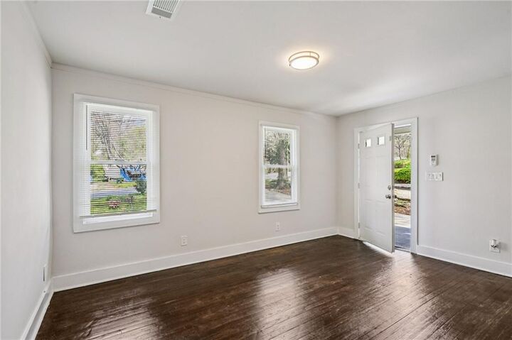Property Photo:  1914 North Avenue NW  GA 30318 