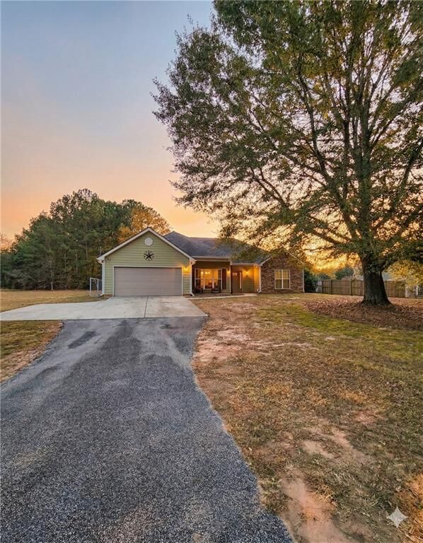 Property Photo: 3920 Rosebud Road GA 30052
