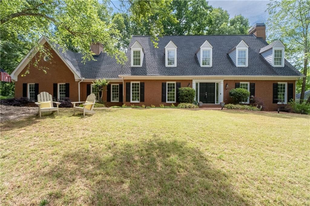 Property Photo: 8705 River Bluff Lane GA 30076