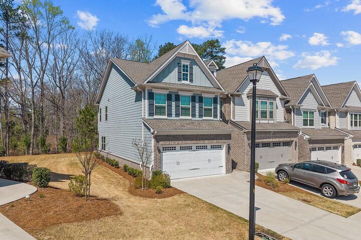 Property Photo:  6298 Lanier Harbor Lndg  GA 30518 