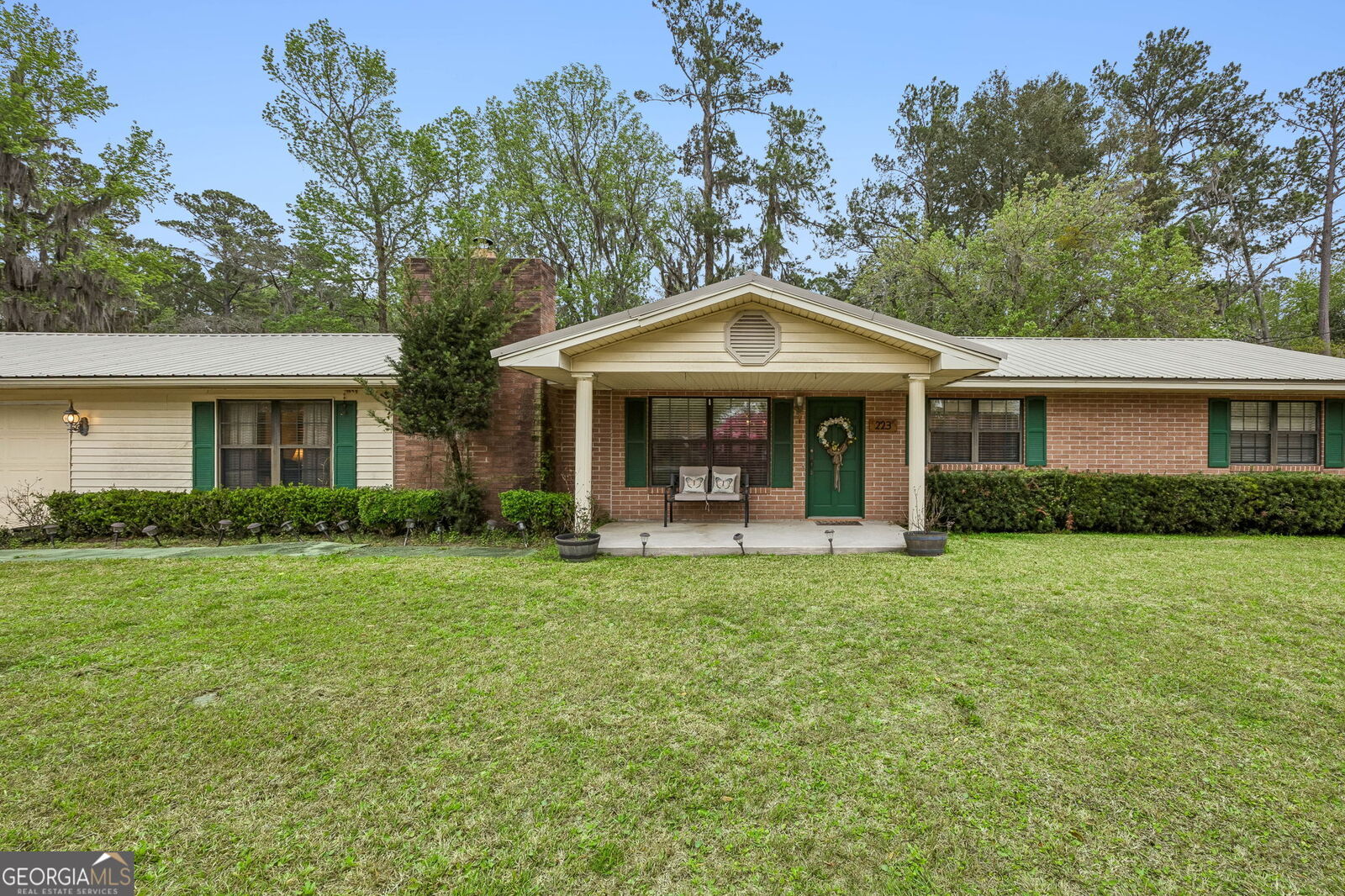 Property Photo:  223 S Sheffield Street  GA 31548 
