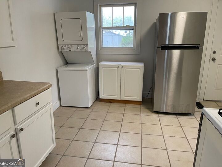 Property Photo: 1122 Dewey Street GA 30223