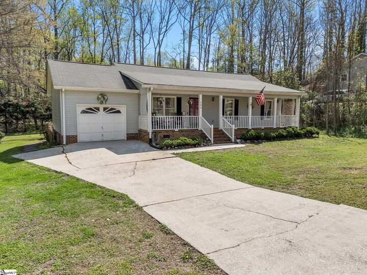 Property Photo: 702 Willow Branch Drive SC 29680