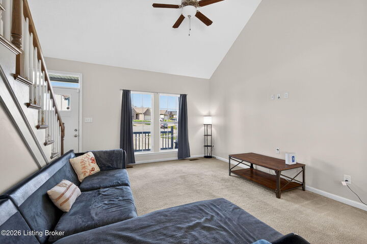 Property Photo:  137 Spring Leaf Ct  KY 40065 