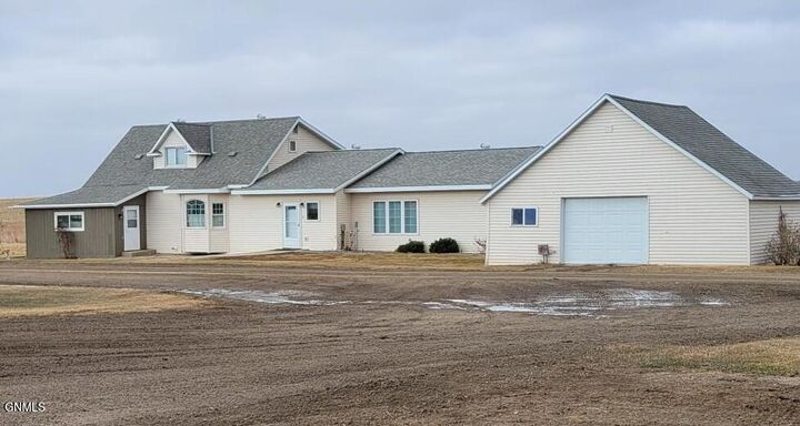 Property Photo:  8221 117th Avenue SE  ND 58040 