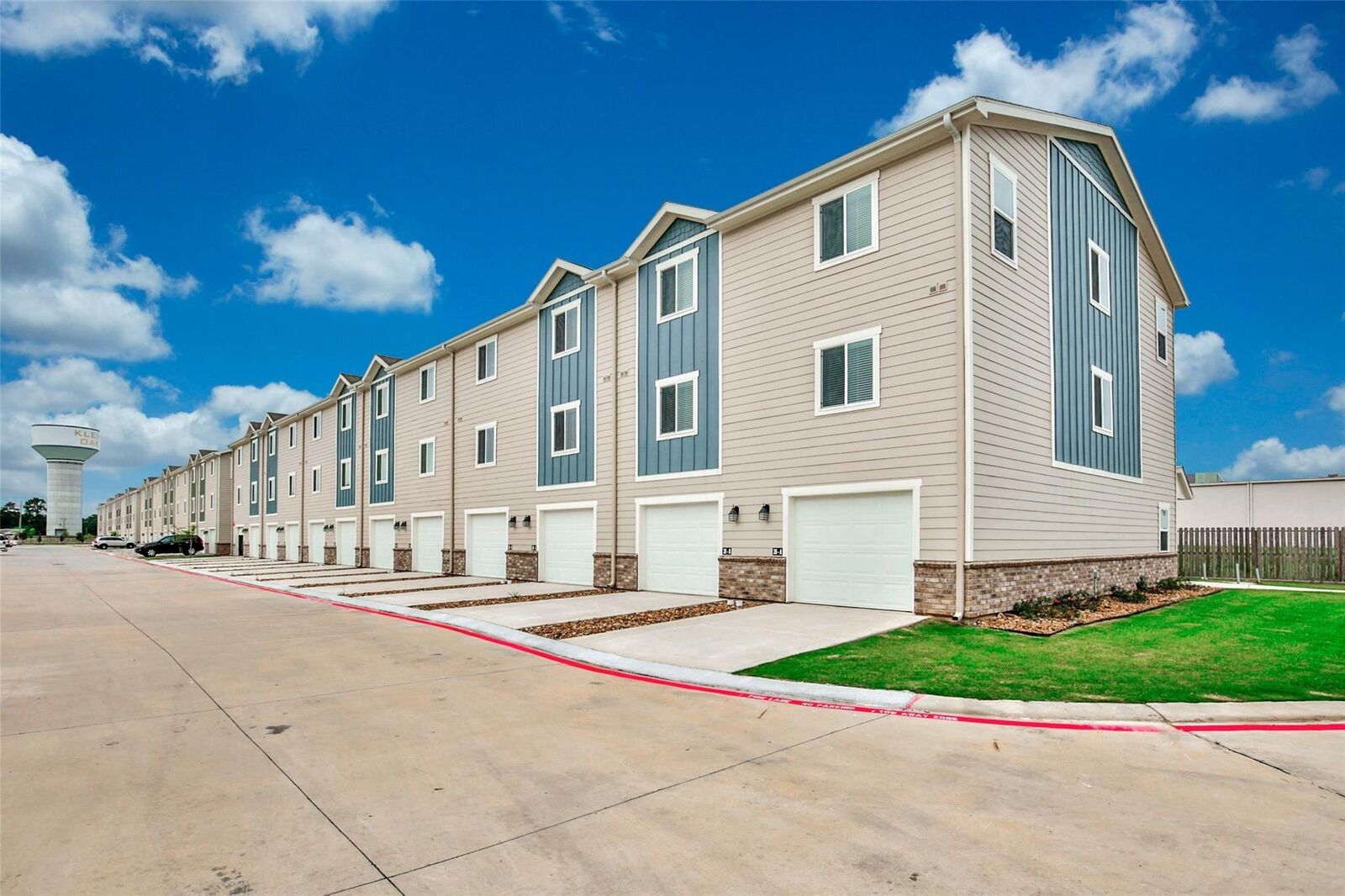 Property Photo:  21155 Gosling Road 15 A-B  TX 77388 