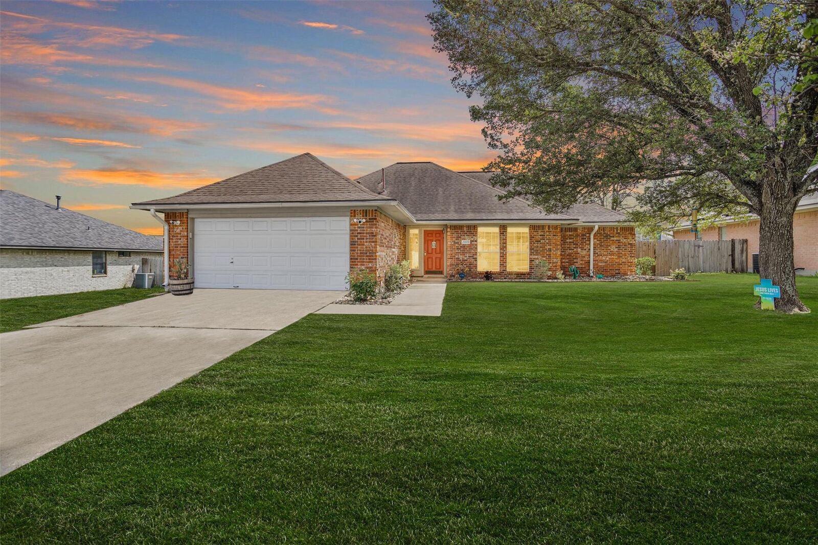 Property Photo:  2009 Cobblestone Lane  TX 77807 