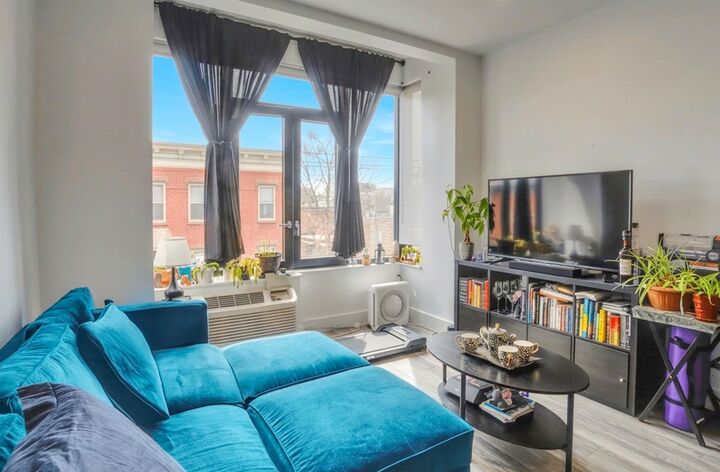 Property Photo: 327 Communipaw Ave 302 NJ 07304