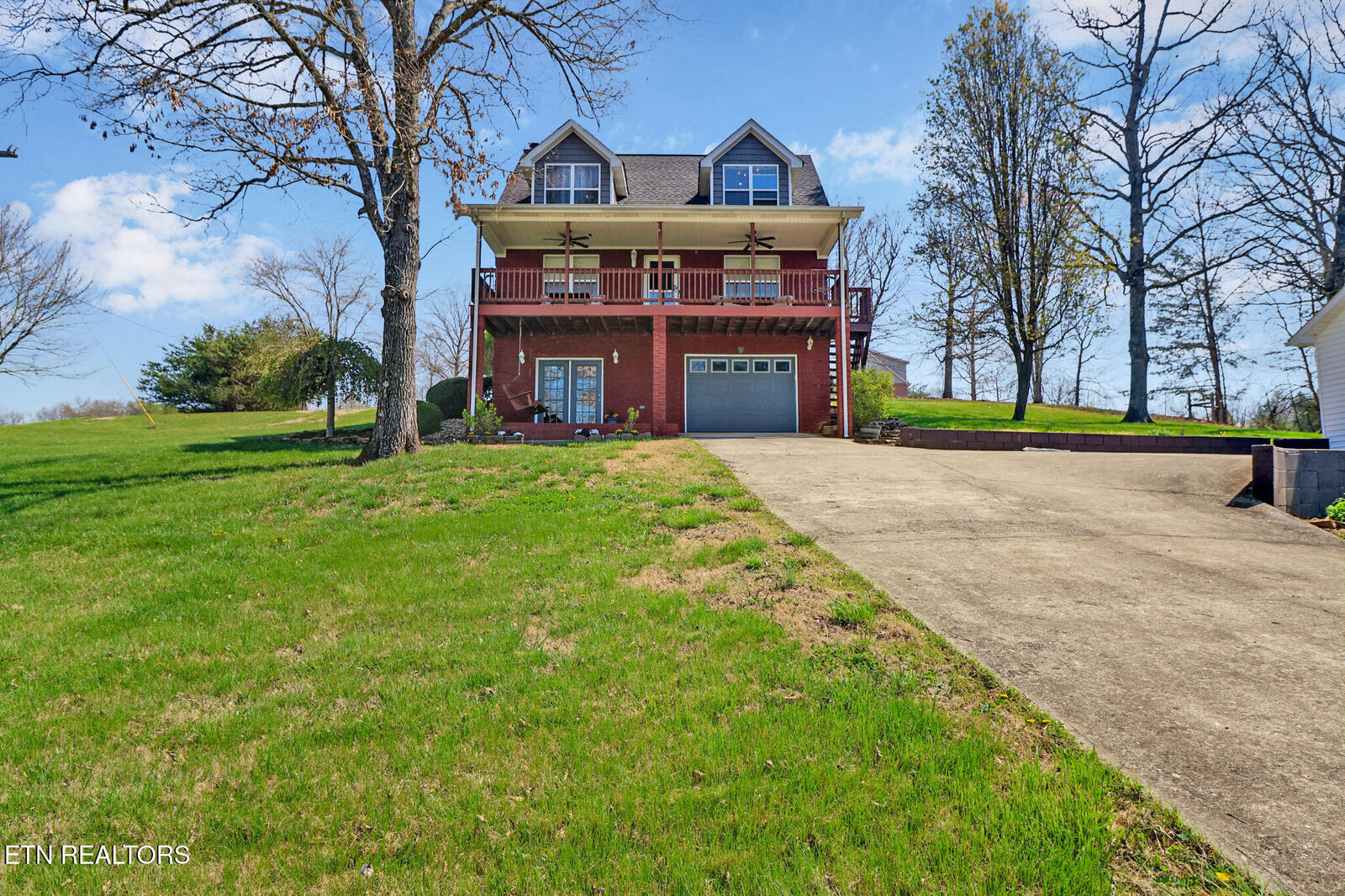 Property Photo:  254 Sherwood Forest Rd  TN 38570 