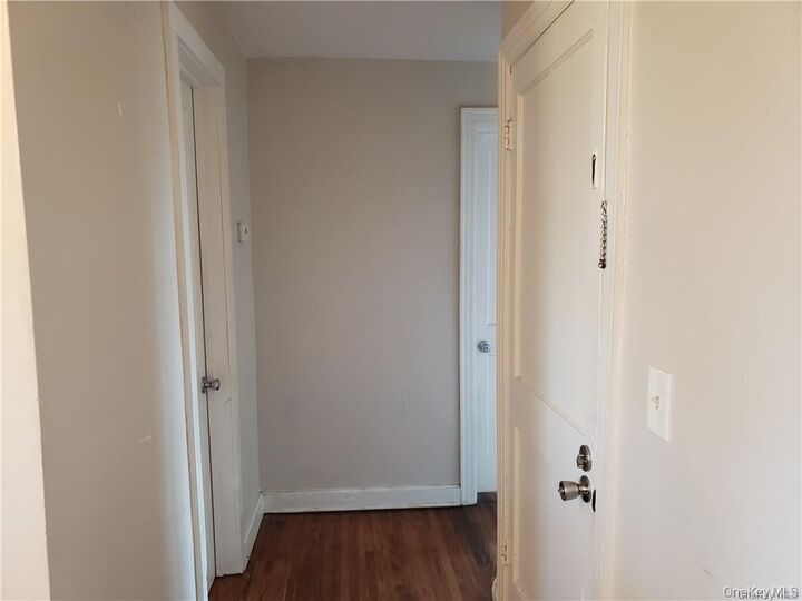 Property Photo:  18 Reservoir Road 3  NY 12528 