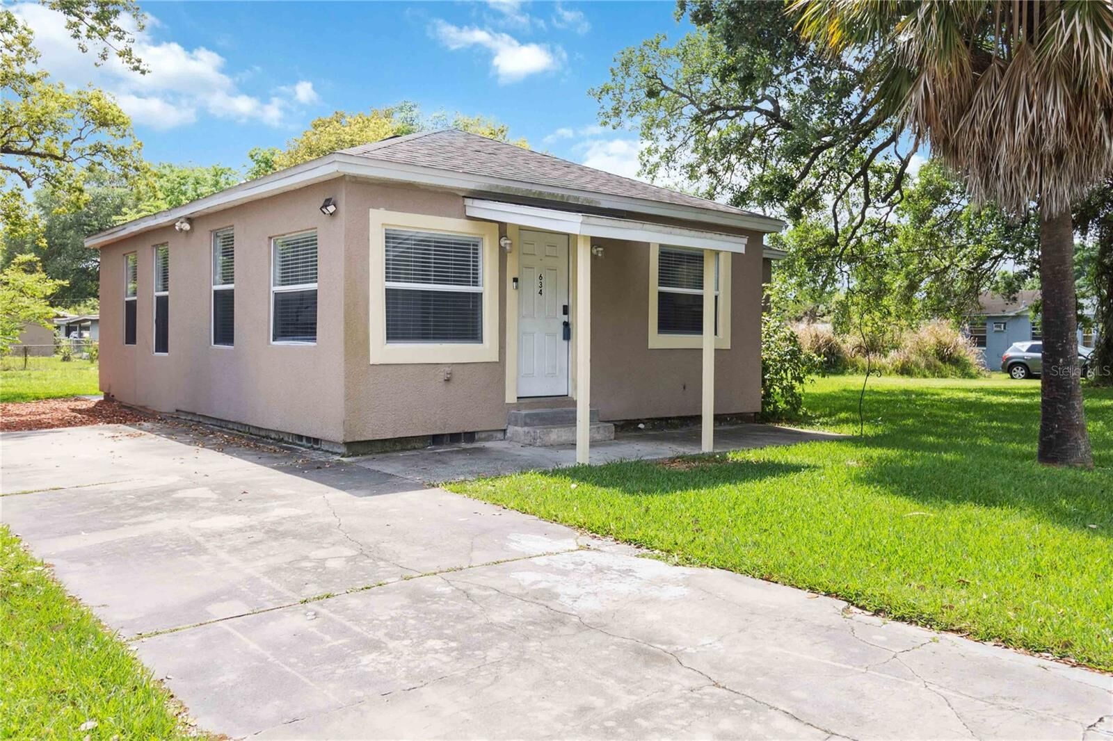 Property Photo: 634 18th Street FL 32805