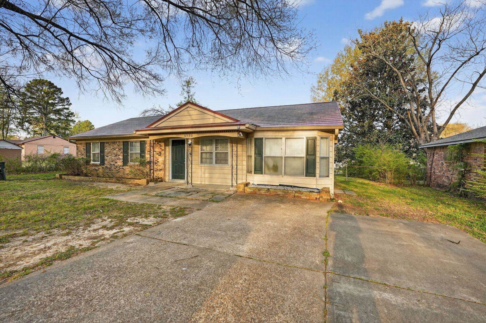 Property Photo: 3773 Schoolfield Rd TN 38127