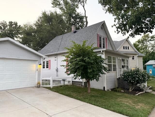 Property Photo:  1008 Wayne Street  MI 49085 