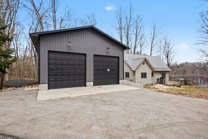 Property Photo:  8906 E Spring Hill Drive  MI 49421 