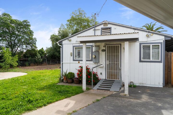 Property Photo: 4204 Abraham Way CA 95608