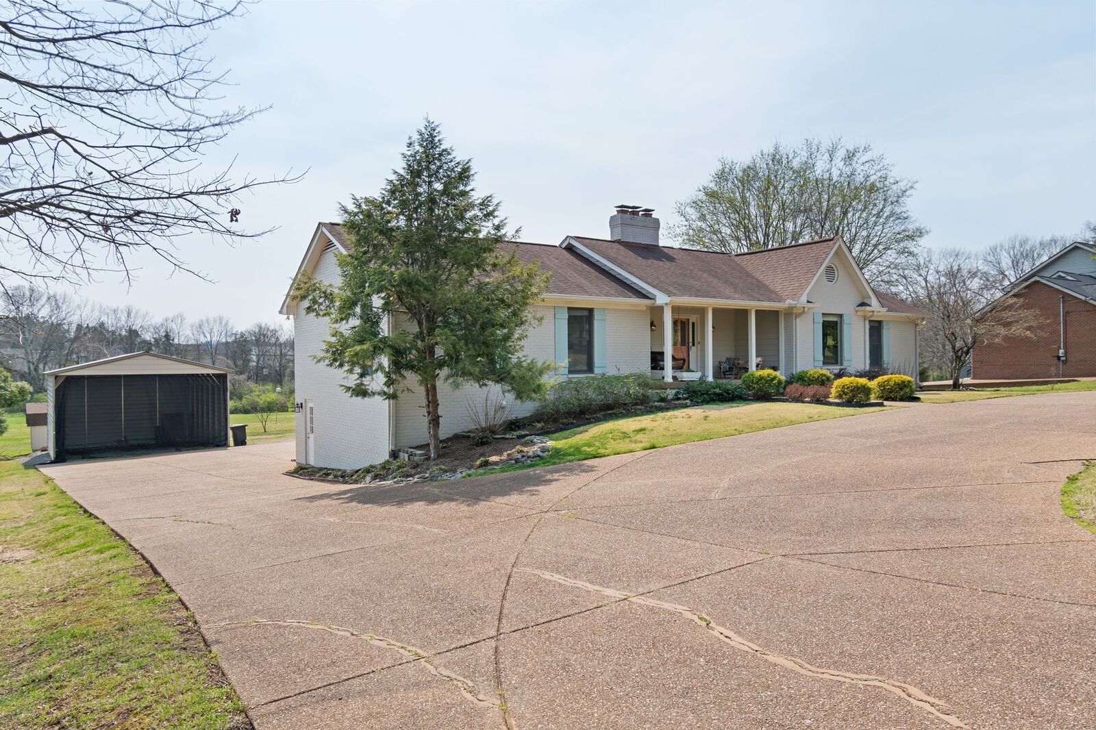 Property Photo:  6613 Holt Rd  TN 37211 