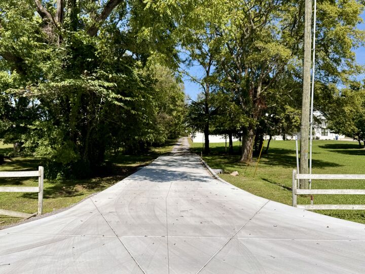 Property Photo:  194 Volunteer Rd  TN 37128 