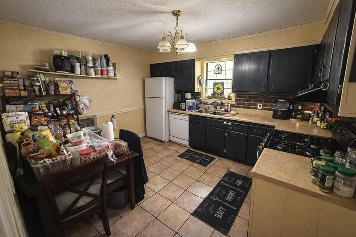 Property Photo:  232 County Road 1389  MS 38866 