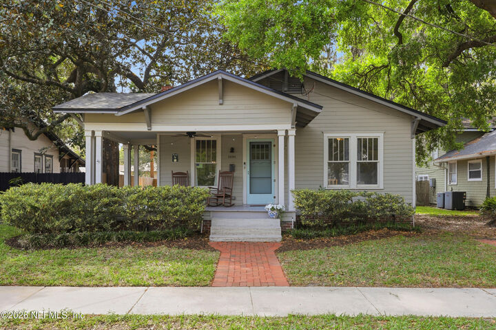 Property Photo:  3684 Oak Street  FL 32205 
