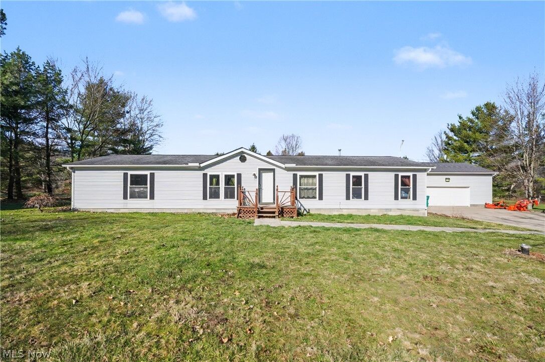 Property Photo:  2122 S Pricetown Road  OH 44412 