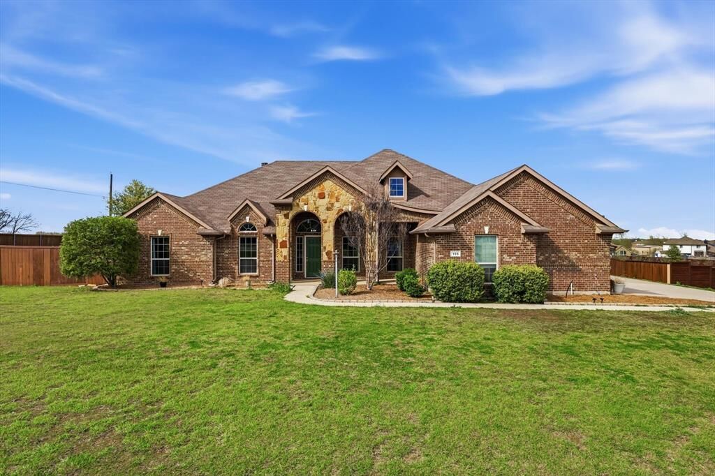 Property Photo:  105 Devonshire Drive  TX 75167 