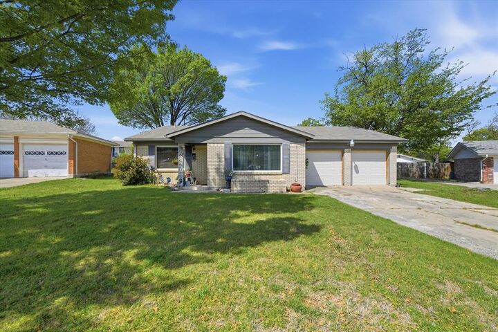Photo de la propriété: 3559 Paramount Street TX 76117
