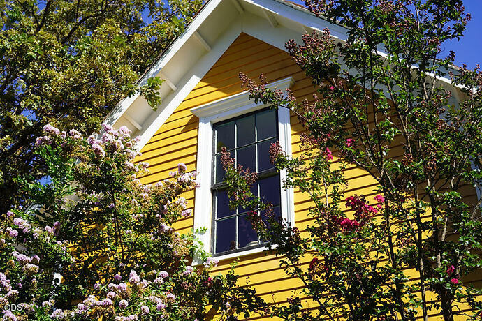 Property Photo: 220 8th Street OR 97530