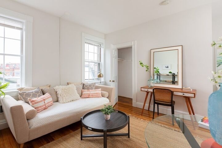 Property Photo:  16 Chauncy 47  MA 02138 