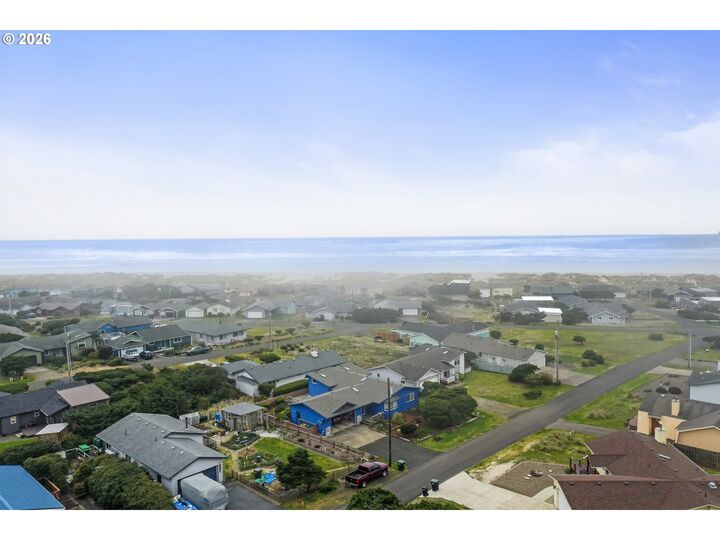 Property Photo:  2605 NW Parker Ave  OR 97394 