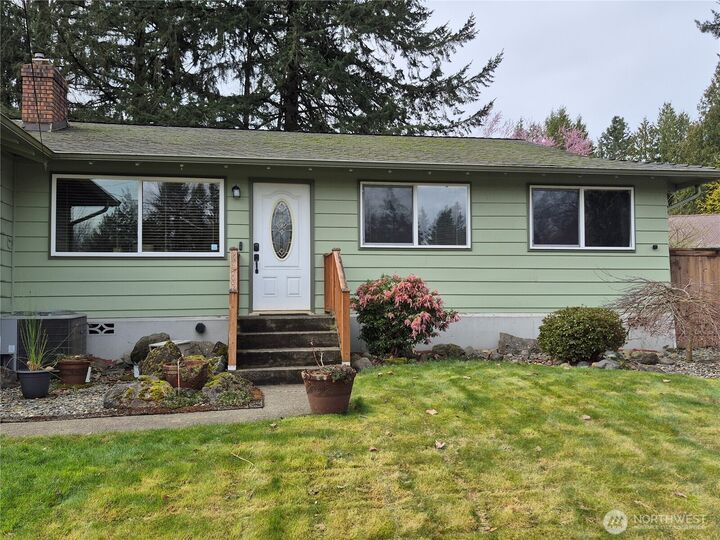 Property Photo:  18821 SE 214th Street  WA 98058 