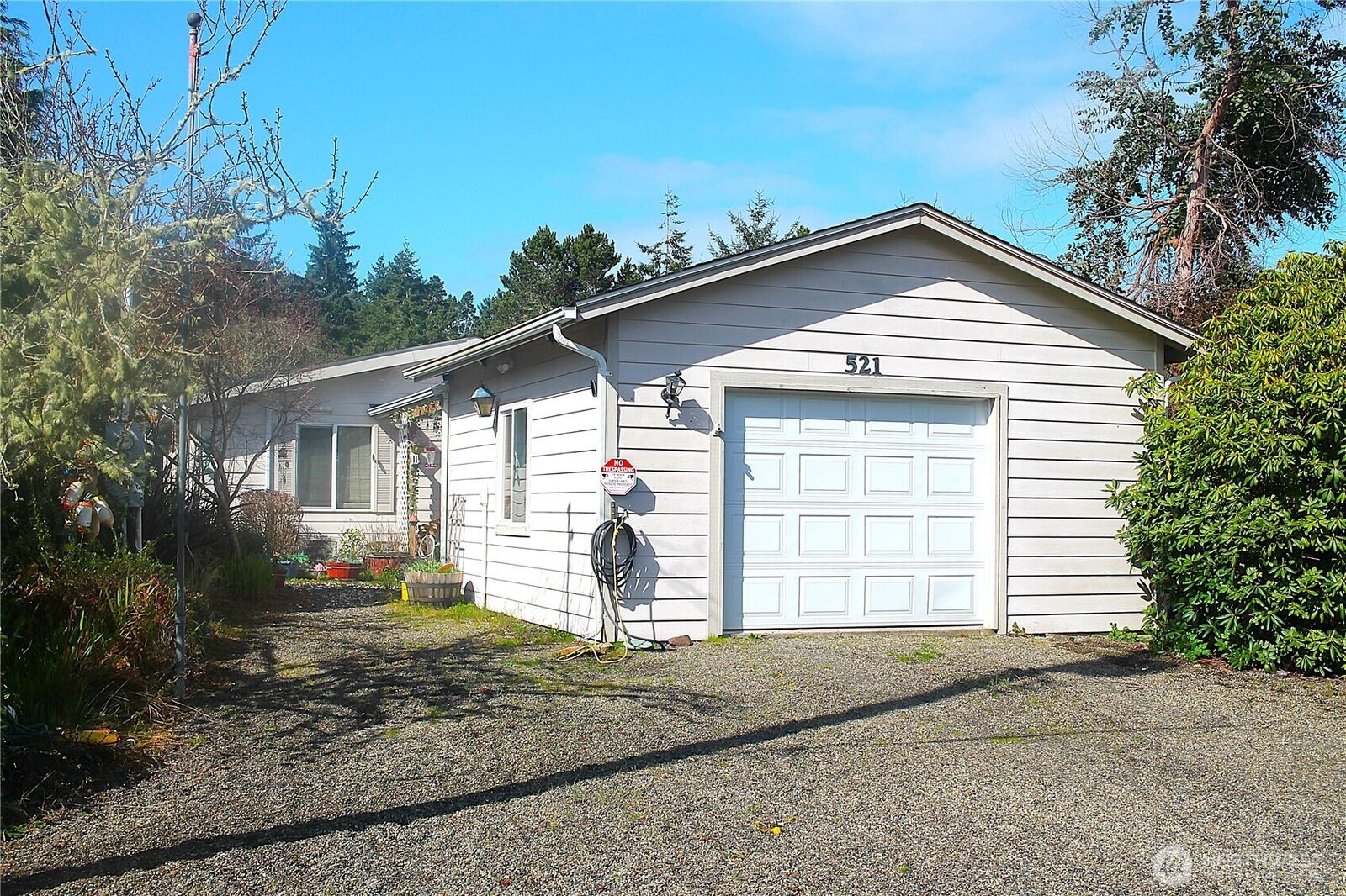 Property Photo: 521 N Hoquiam Street WA 98595