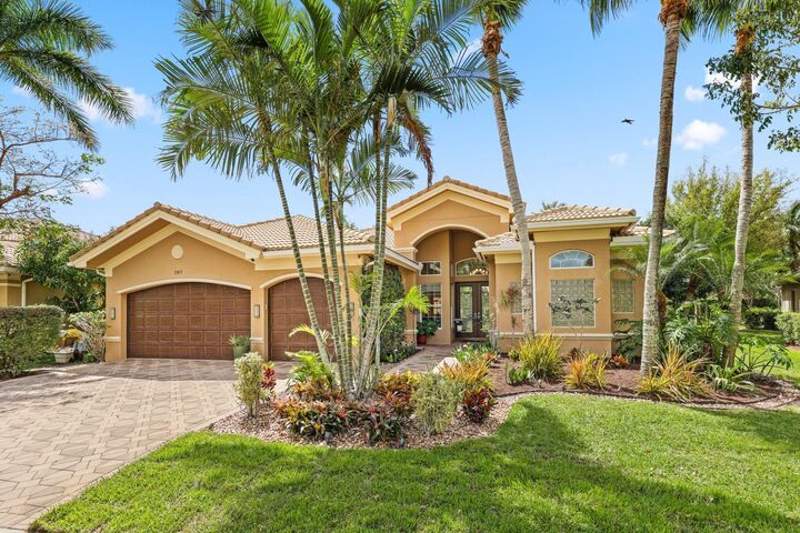 Property Photo:  11879 Fox Hill Circle  FL 33473 