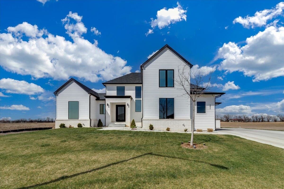 Property Photo: 237 N Ciderbluff Ct. KS 67052