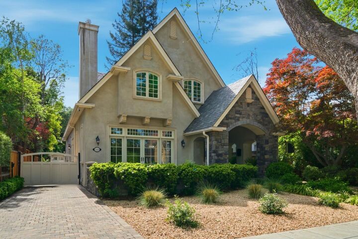 Property Photo: 1826 Waverley Street CA 94301