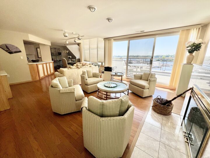 Property Photo:  131 Popes Island Road 131  CT 06461 