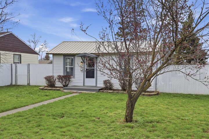 Property Photo:  4129 N Normandie St  WA 99205 