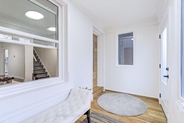 Property Photo:  54 Roseheath Avenue  ON M4C 3P5 