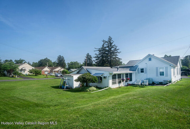 Property Photo:  101 Hinsdale  NY 12401 