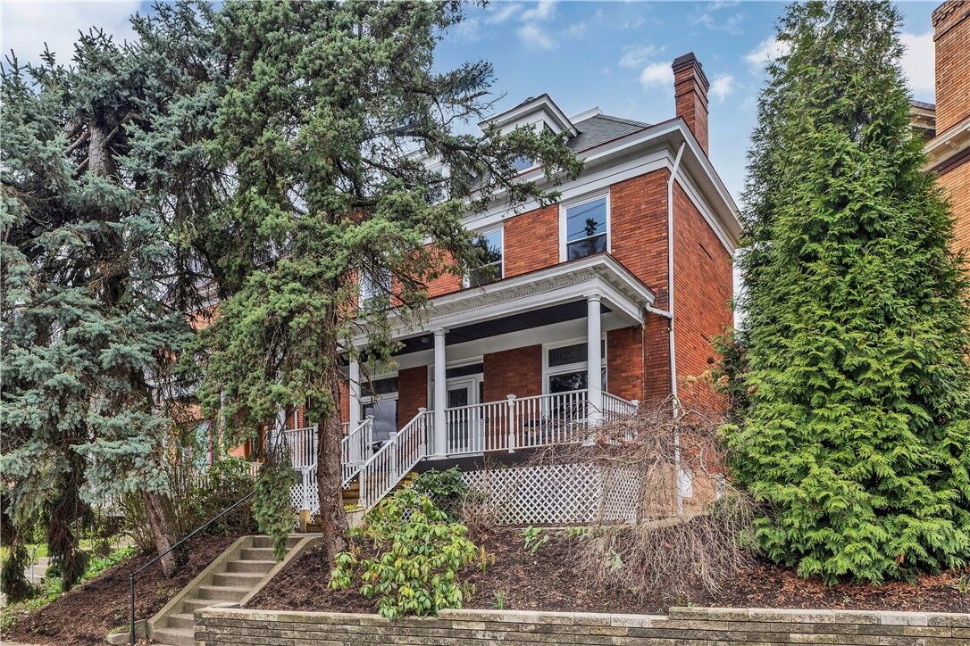 Property Photo: 988 Greenfield Ave PA 15217