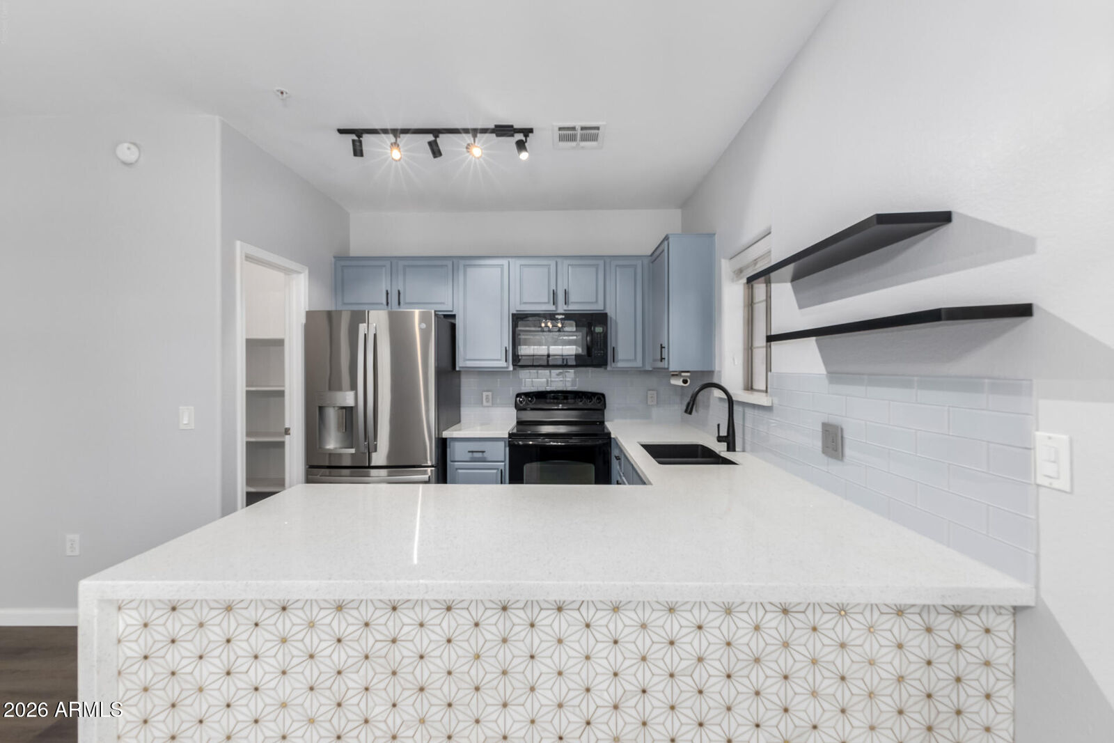 Property Photo:  1350 S Greenfield Road 1187  AZ 85206 