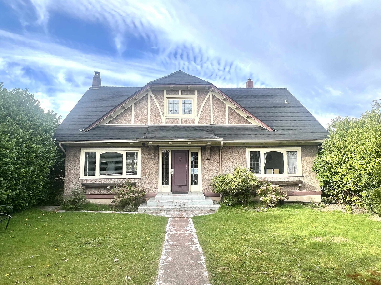 Property Photo: 3945 W 10th Avenue BC V6R 2G9