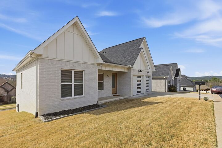 Property Photo:  83 Tournay Circle  AR 72223 