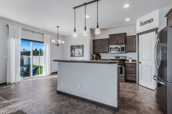 Property Photo:  8361 N Scotsworth St  ID 83854 