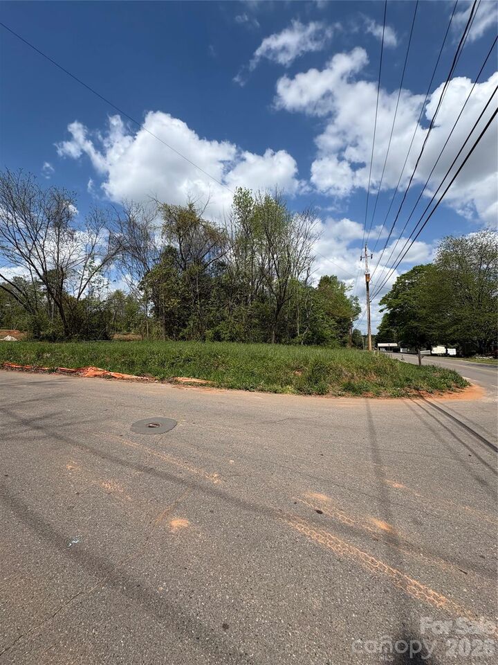 Property Photo:  221 Benfield Road  NC 28086 