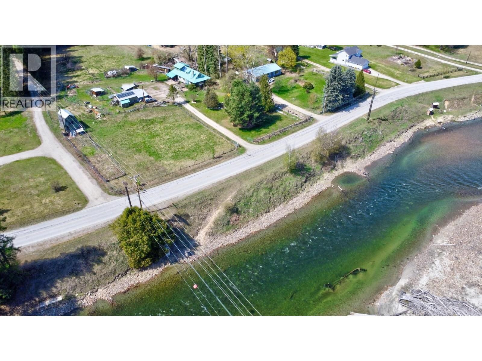 Property Photo: 3837 Pass Creek Road BC V0G 1H1