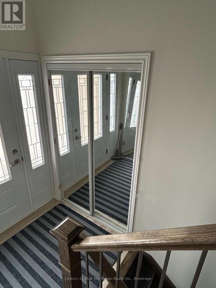 Property Photo: 253 Kingsway Avenue ON P1B 7V5