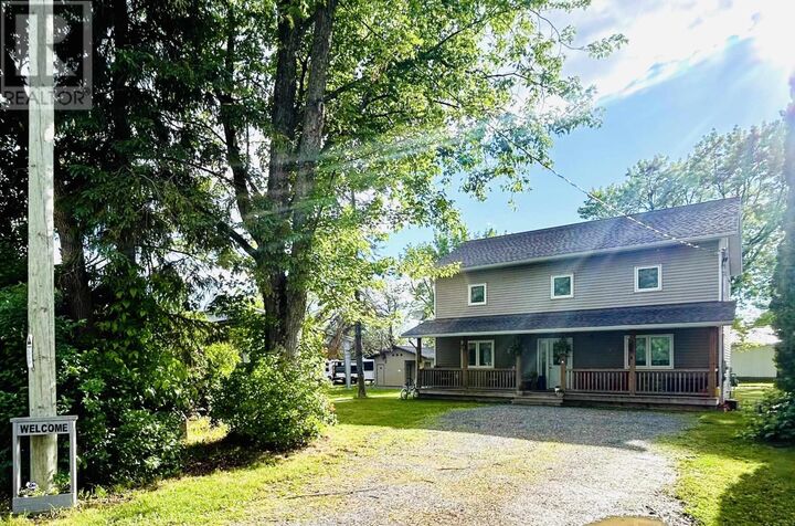 Property Photo:  103 Queen Street  ON P0W 1A0 