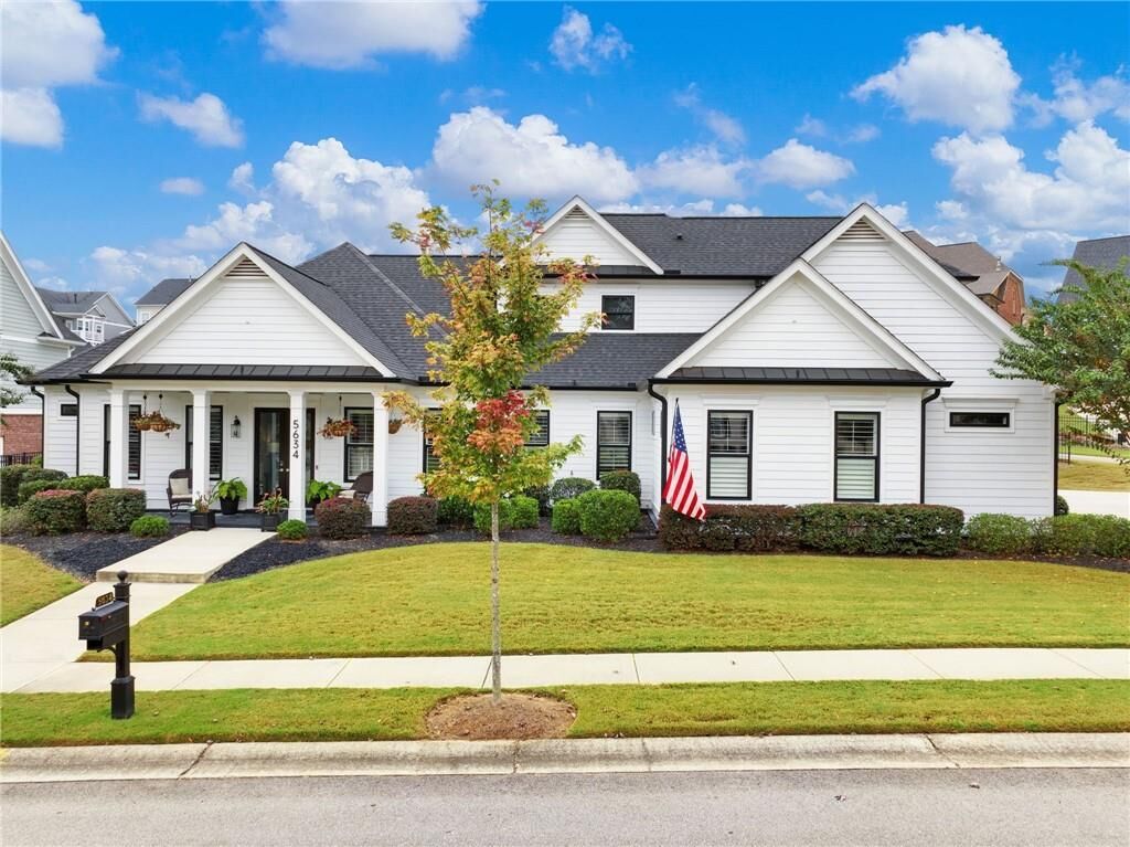 Property Photo:  5634 Autumn Flame Drive  GA 30517 