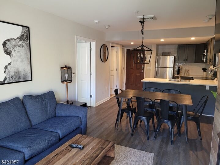 Property Photo:  200 State Rt 94 Unit 336  NJ 07462 